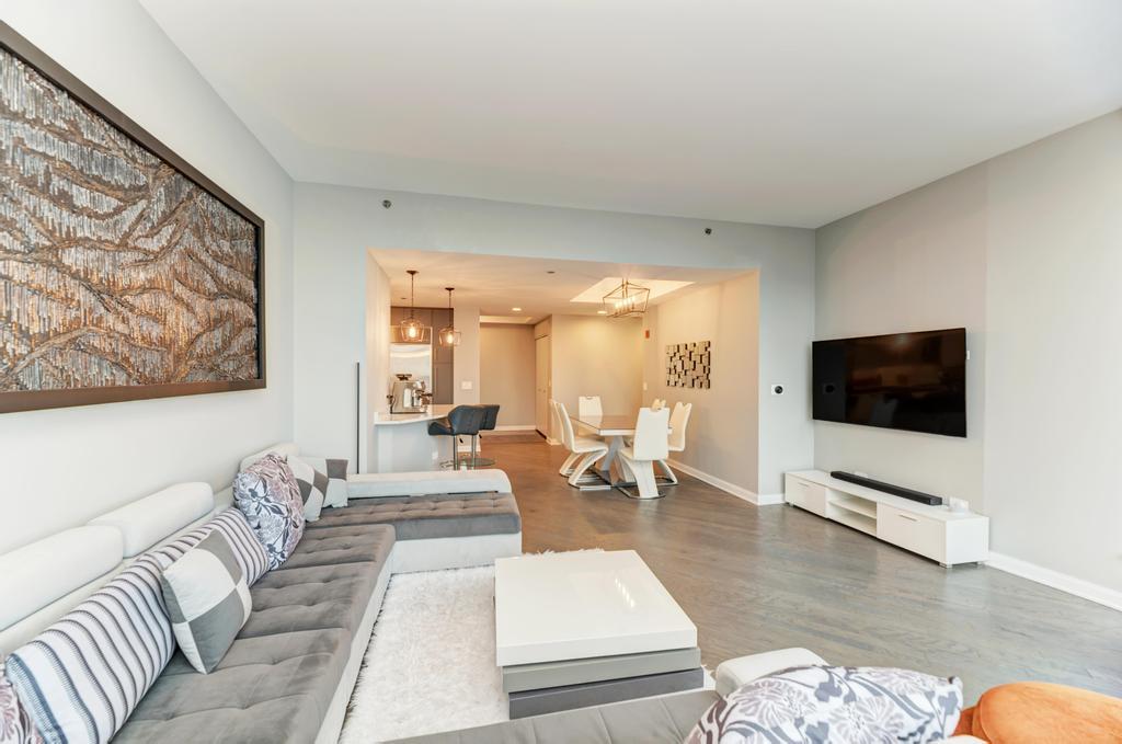 60 E Monroe Street #5103, Chicago, IL 60603