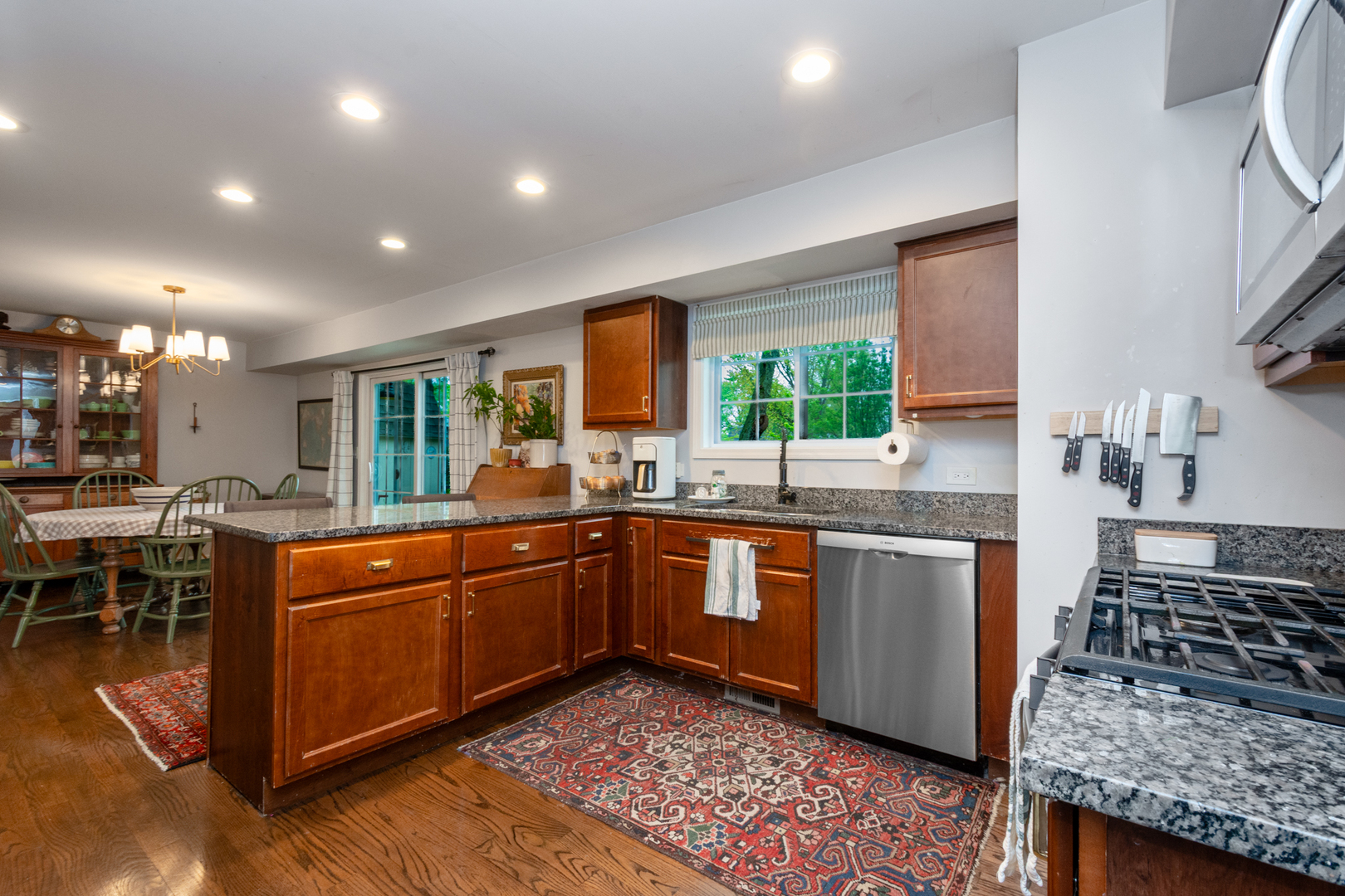 18450 W Streamwood Court, Gurnee, IL 60031