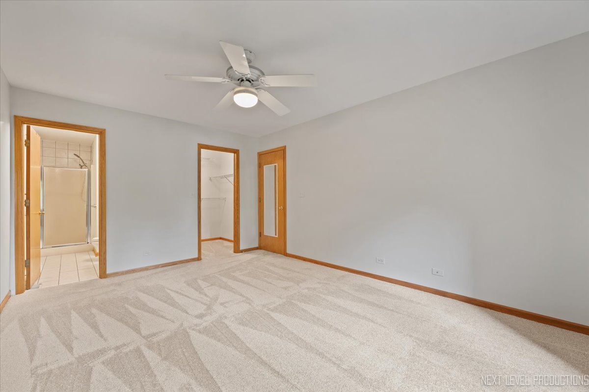963 West Court #E, Naperville, IL 60563