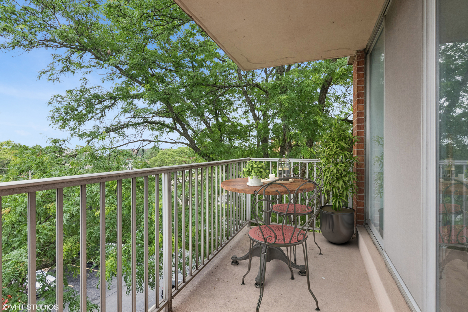 2200 S Stewart Avenue #4A, Lombard, IL 60148