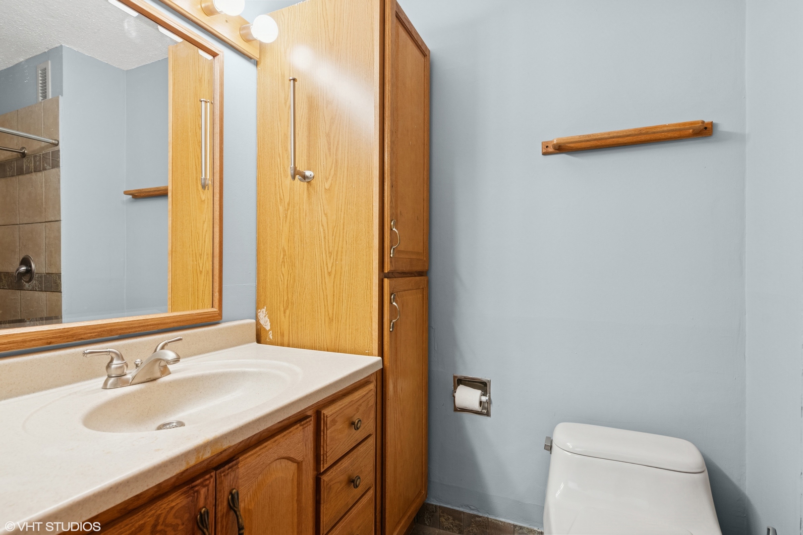 2200 S Stewart Avenue #4A, Lombard, IL 60148