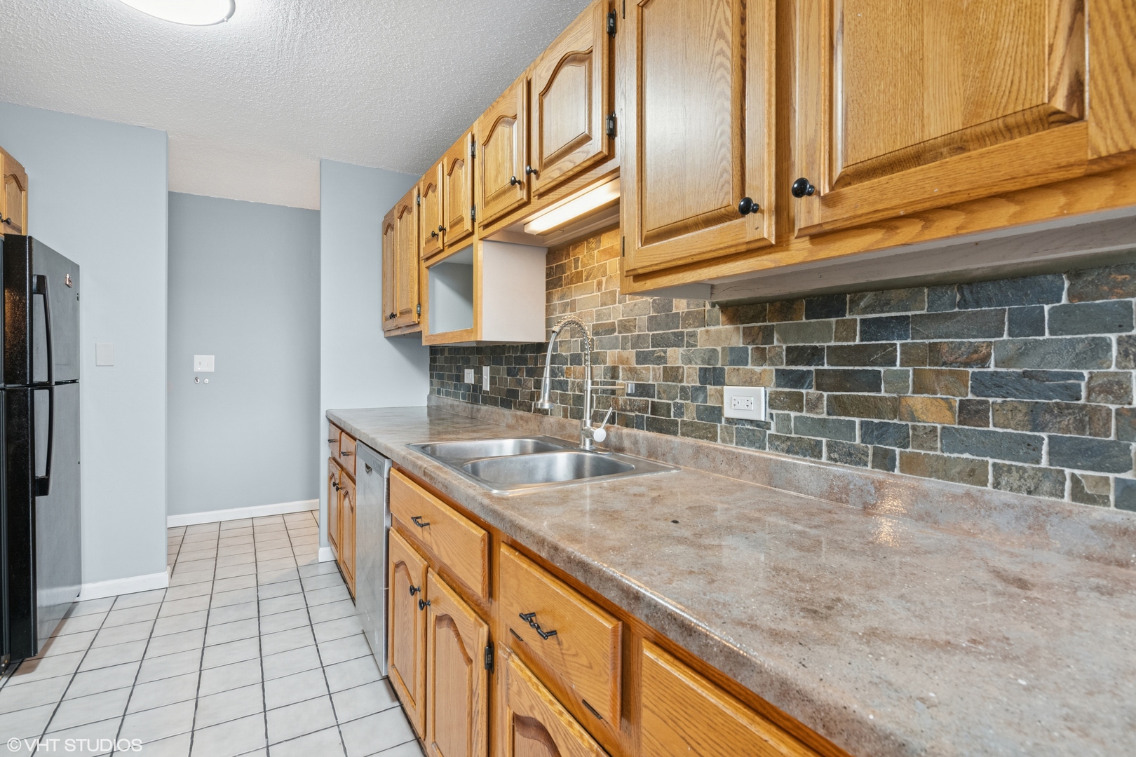 2200 S Stewart Avenue #4A, Lombard, IL 60148