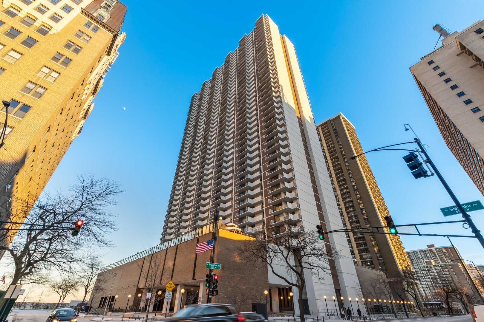 6033 N Sheridan Road #21D, Chicago, IL 60660