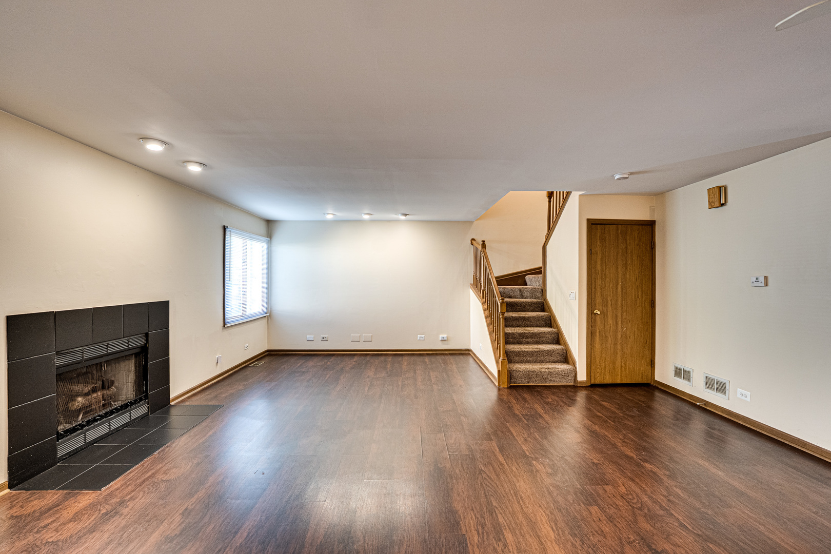 1640 HILTON HEAD Drive, Naperville, IL 60563