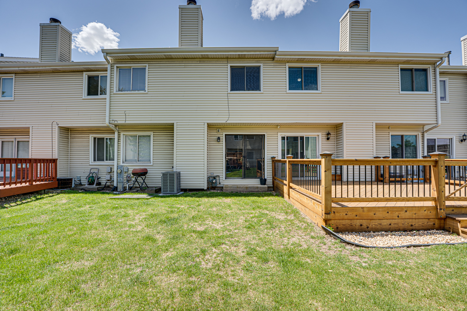 1640 HILTON HEAD Drive, Naperville, IL 60563