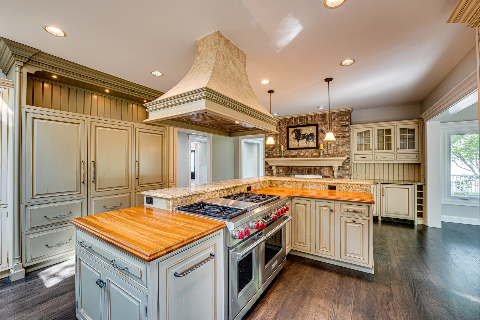 1565 WINBERIE Court, Naperville, IL 60564
