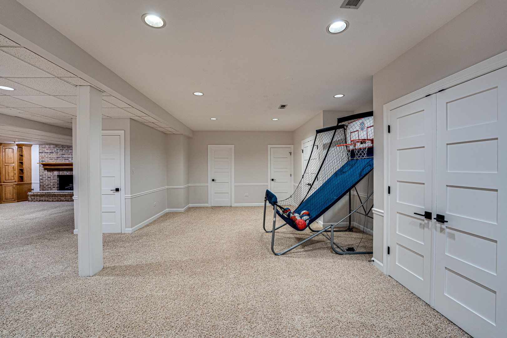 1565 WINBERIE Court, Naperville, IL 60564