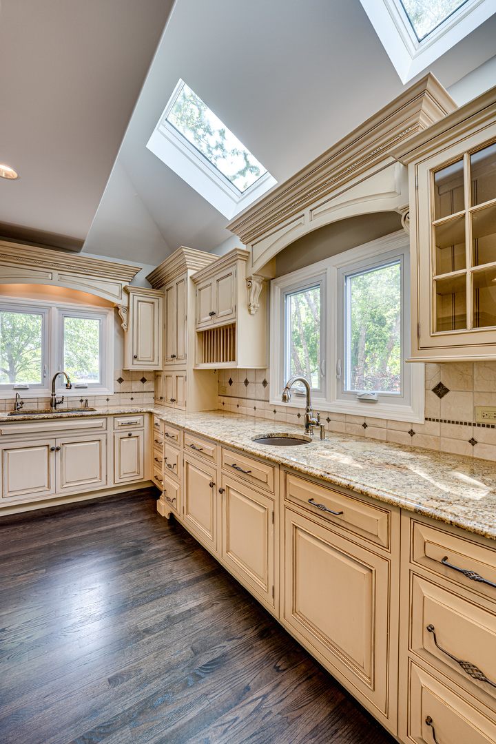 1565 WINBERIE Court, Naperville, IL 60564