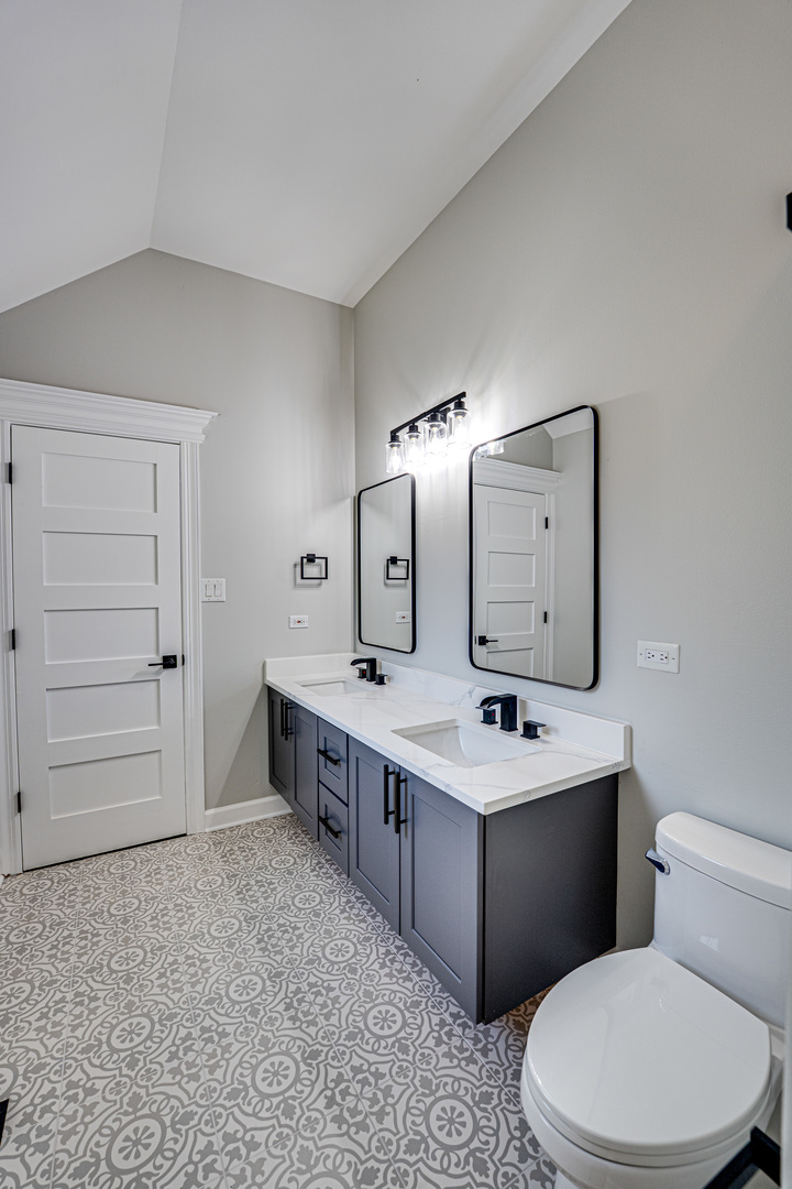 1565 WINBERIE Court, Naperville, IL 60564