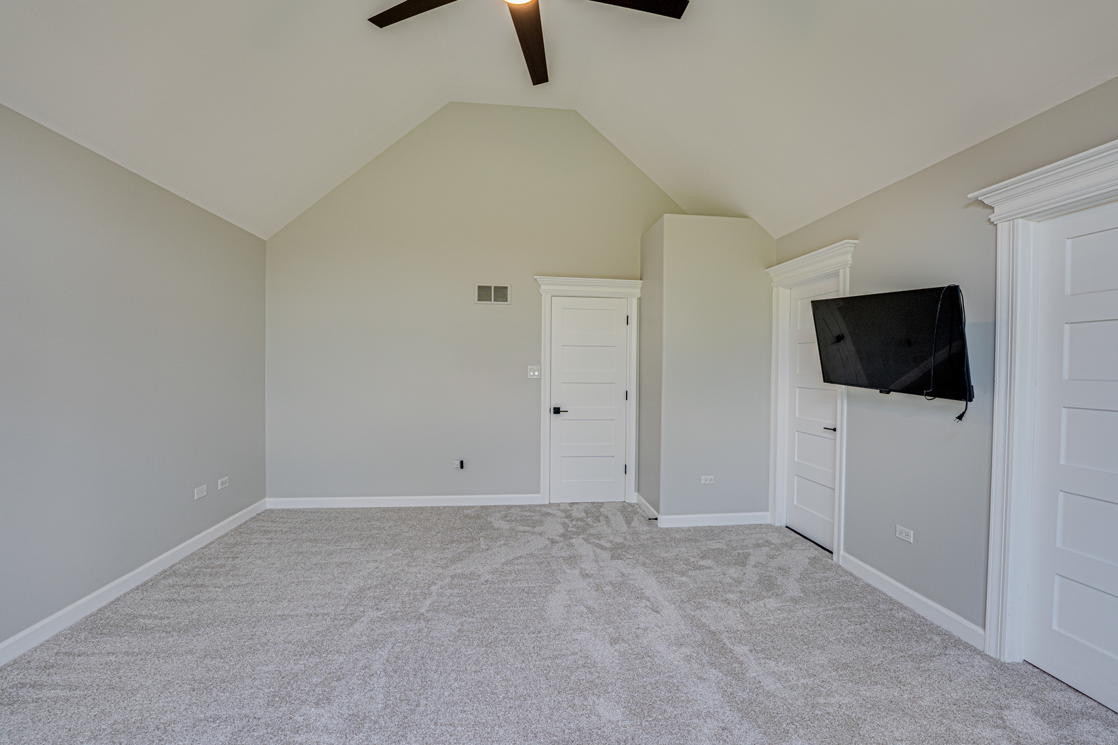 1565 WINBERIE Court, Naperville, IL 60564