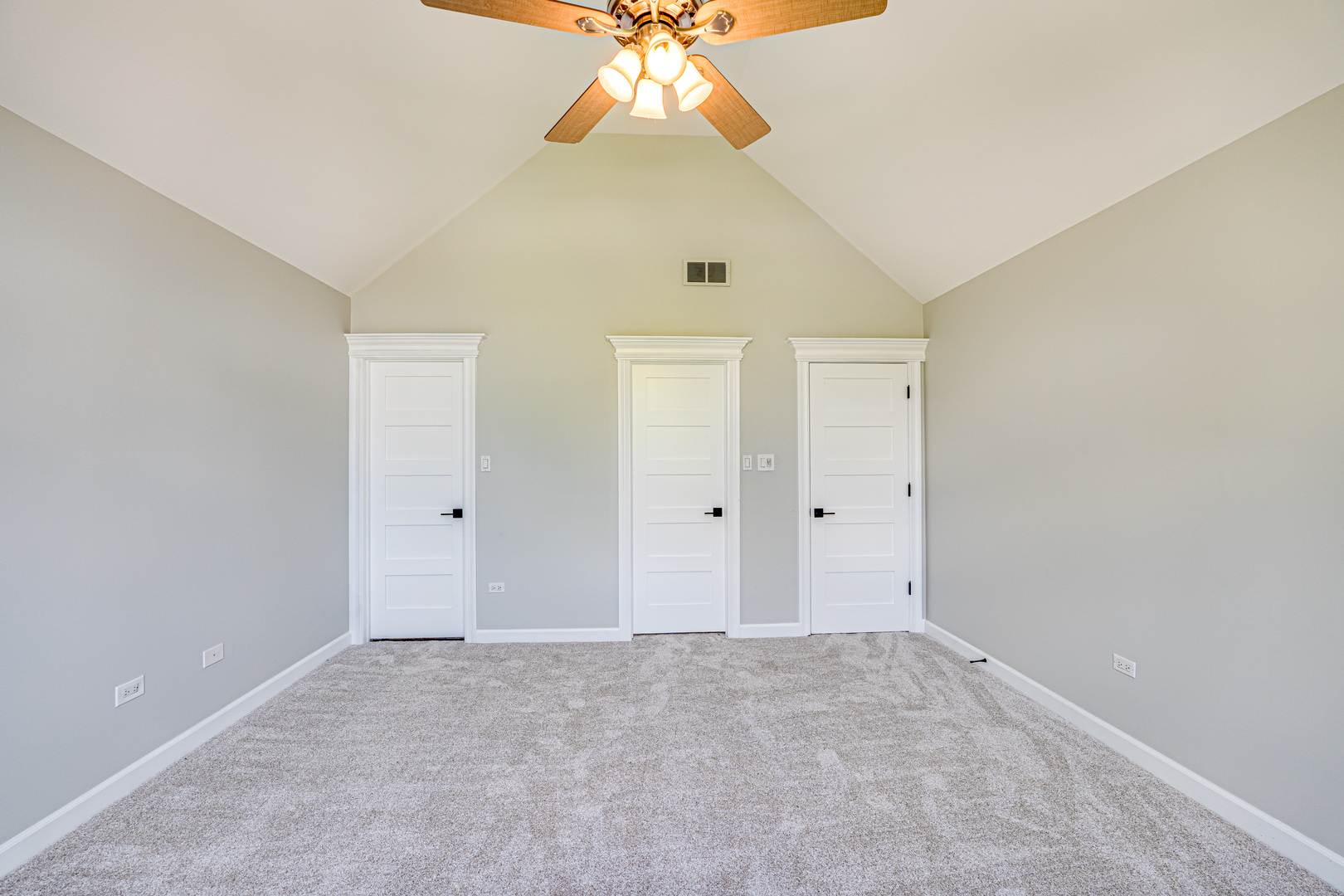 1565 WINBERIE Court, Naperville, IL 60564