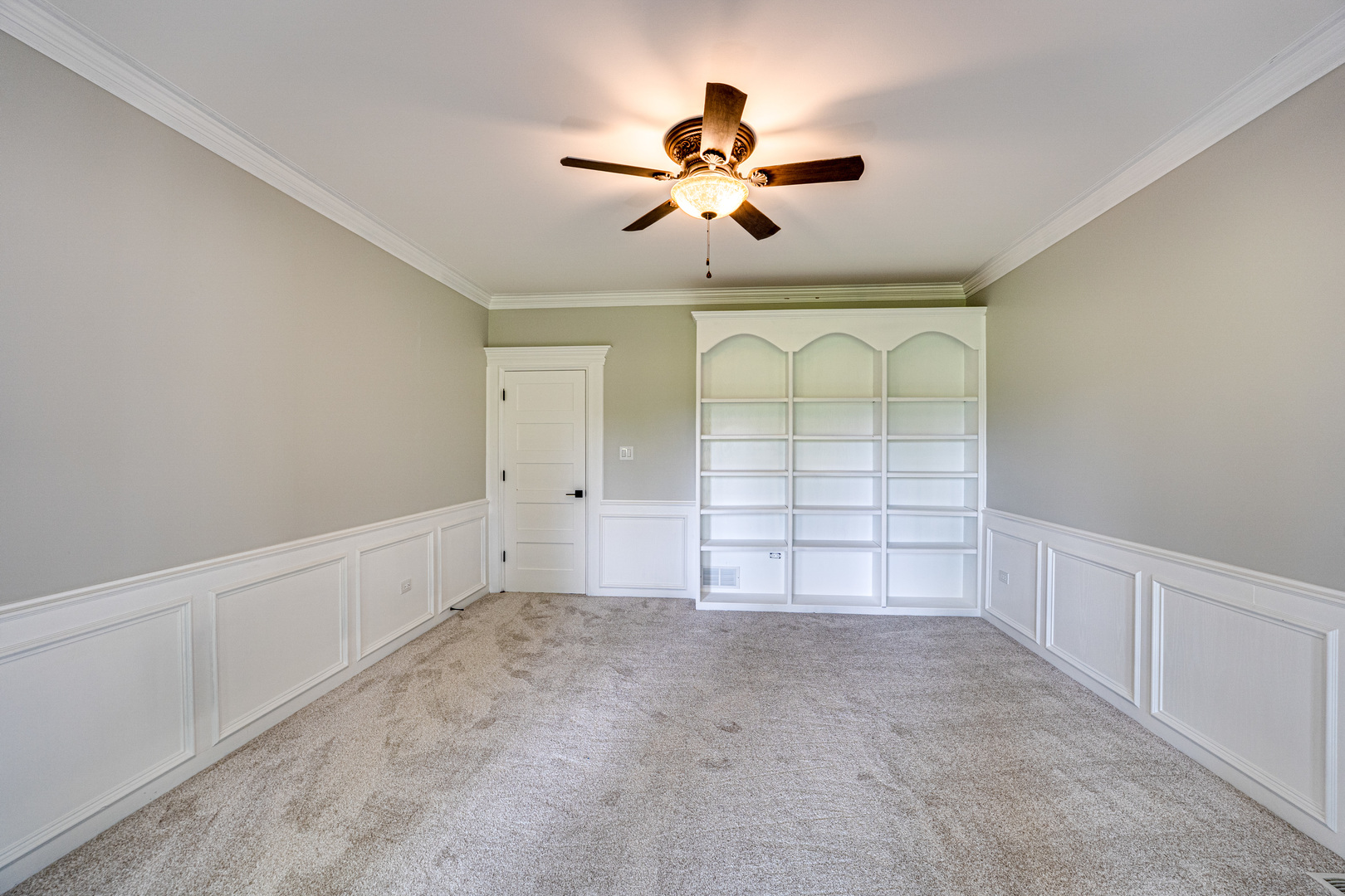 1565 WINBERIE Court, Naperville, IL 60564
