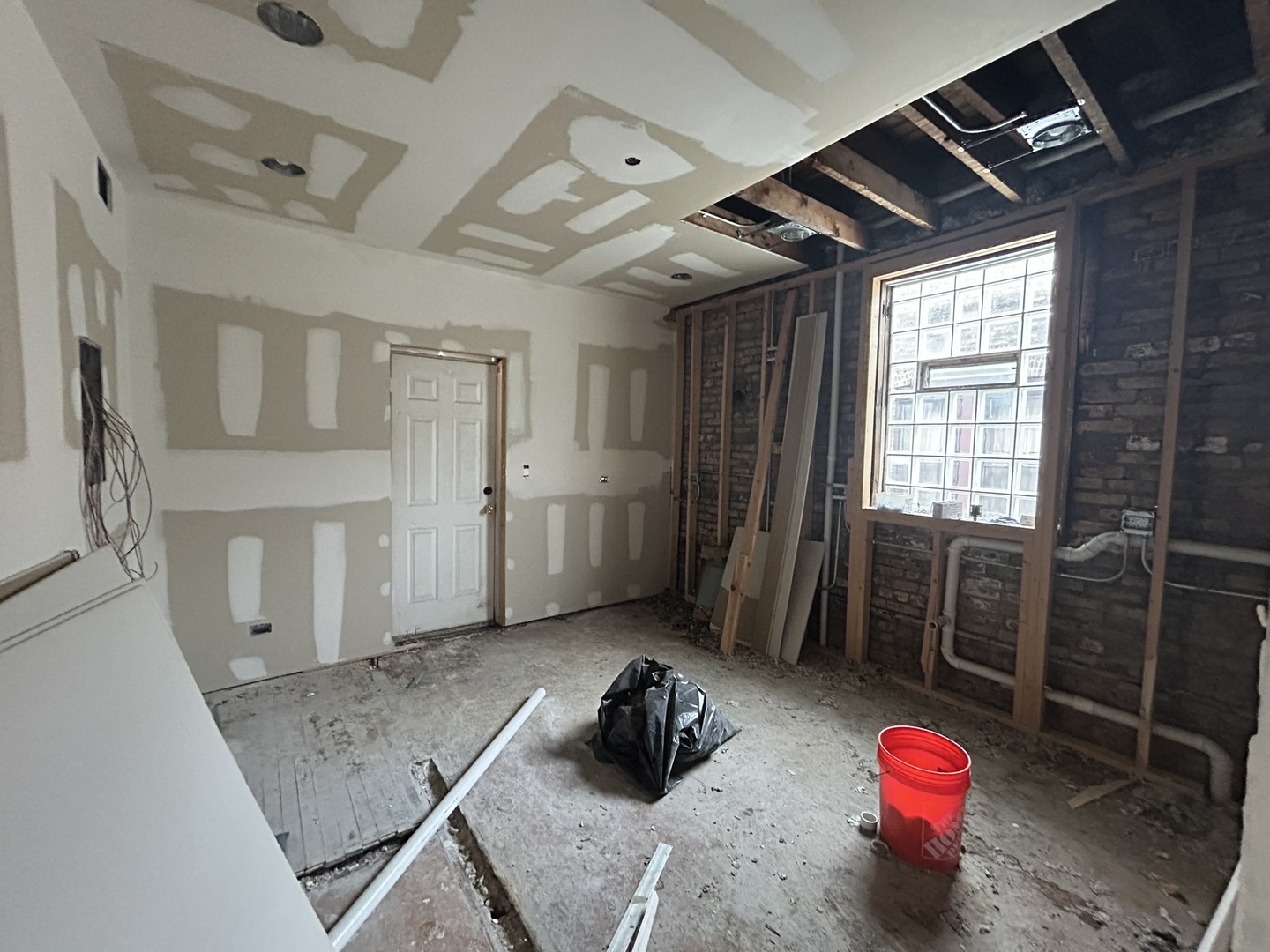 8125 S Peoria Street, Chicago, IL 60620