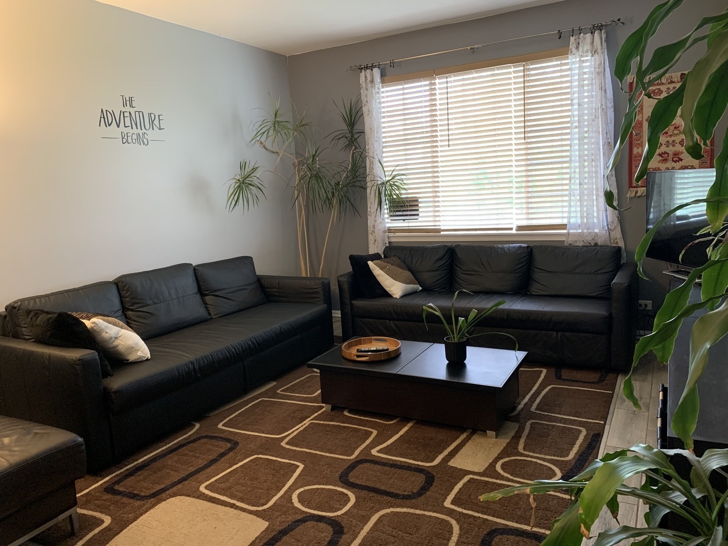 2406 Daybreak Court, Elgin, IL 60123