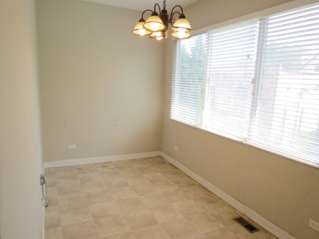 1231 Ridgeland Avenue, Berwyn, IL 60402