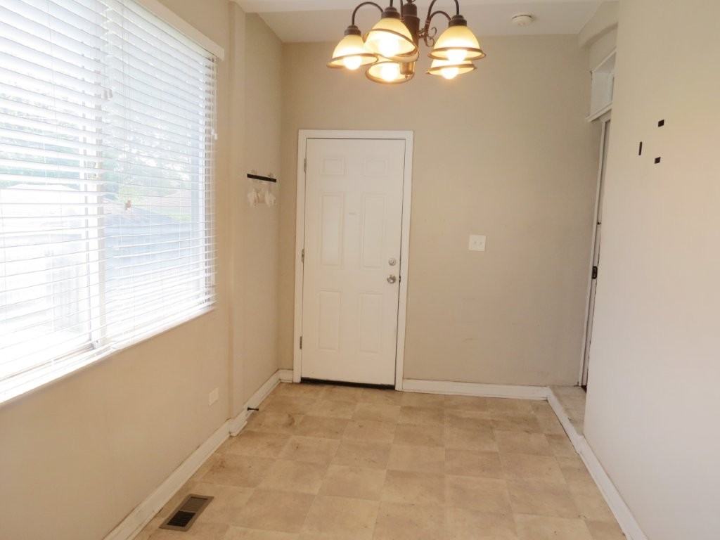 1231 Ridgeland Avenue, Berwyn, IL 60402