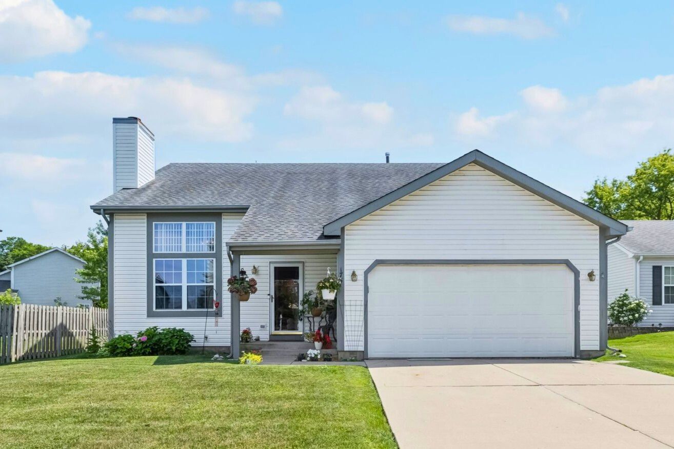 175 Davis Court, Round Lake Park, IL 60073
