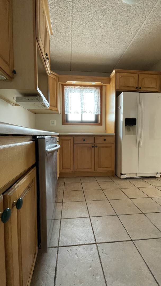 6221 N Niagara Avenue #401, Chicago, IL 60631