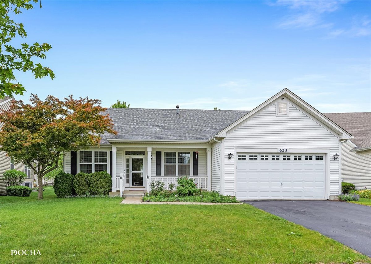 623 Queen Drive, Oswego, IL 60543