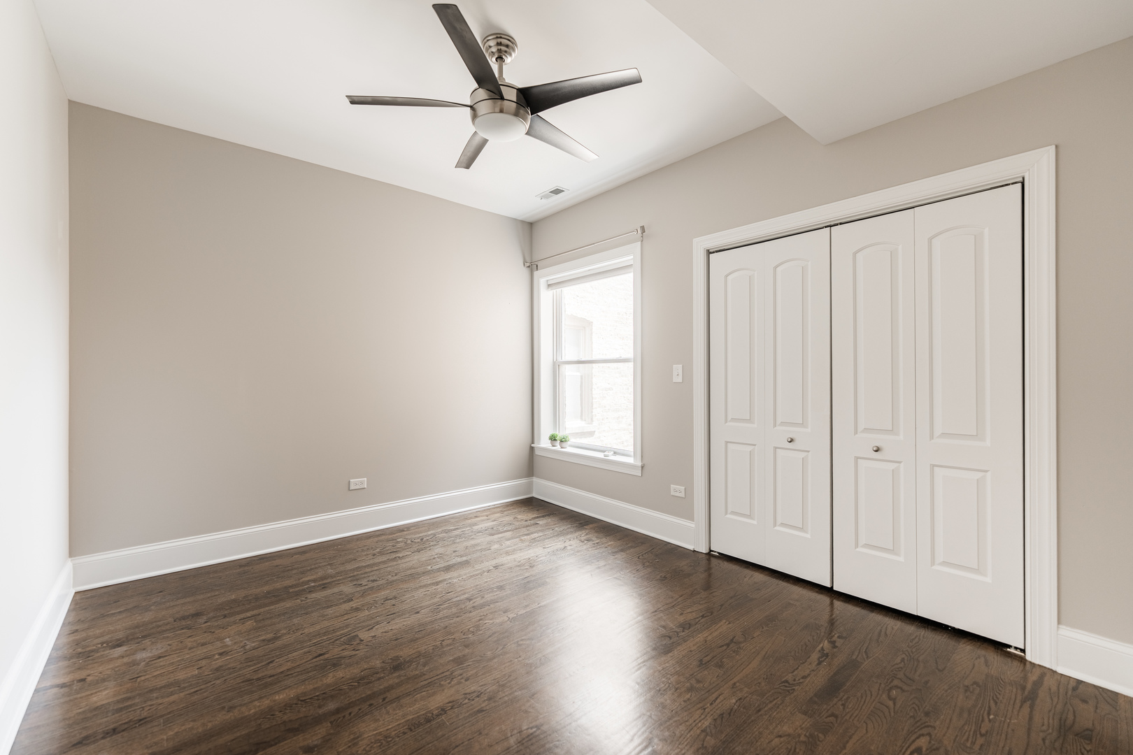6337 N Magnolia Avenue #2, Chicago, IL 60660