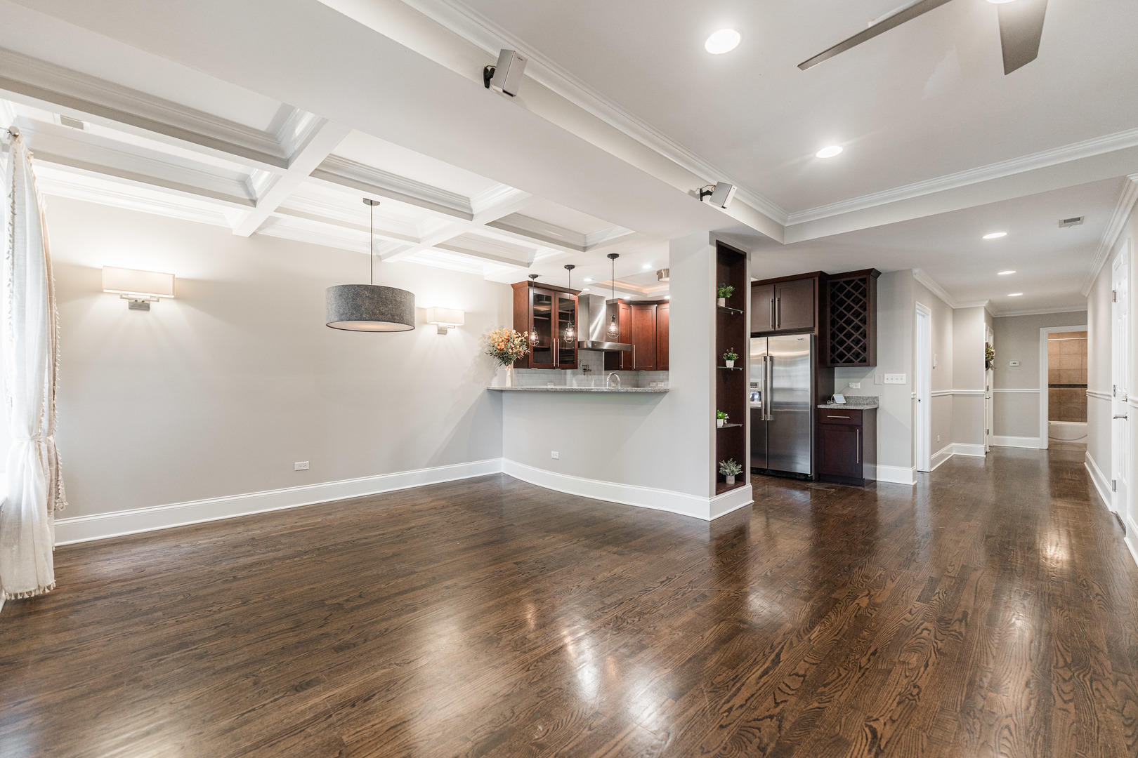 6337 N Magnolia Avenue #2, Chicago, IL 60660