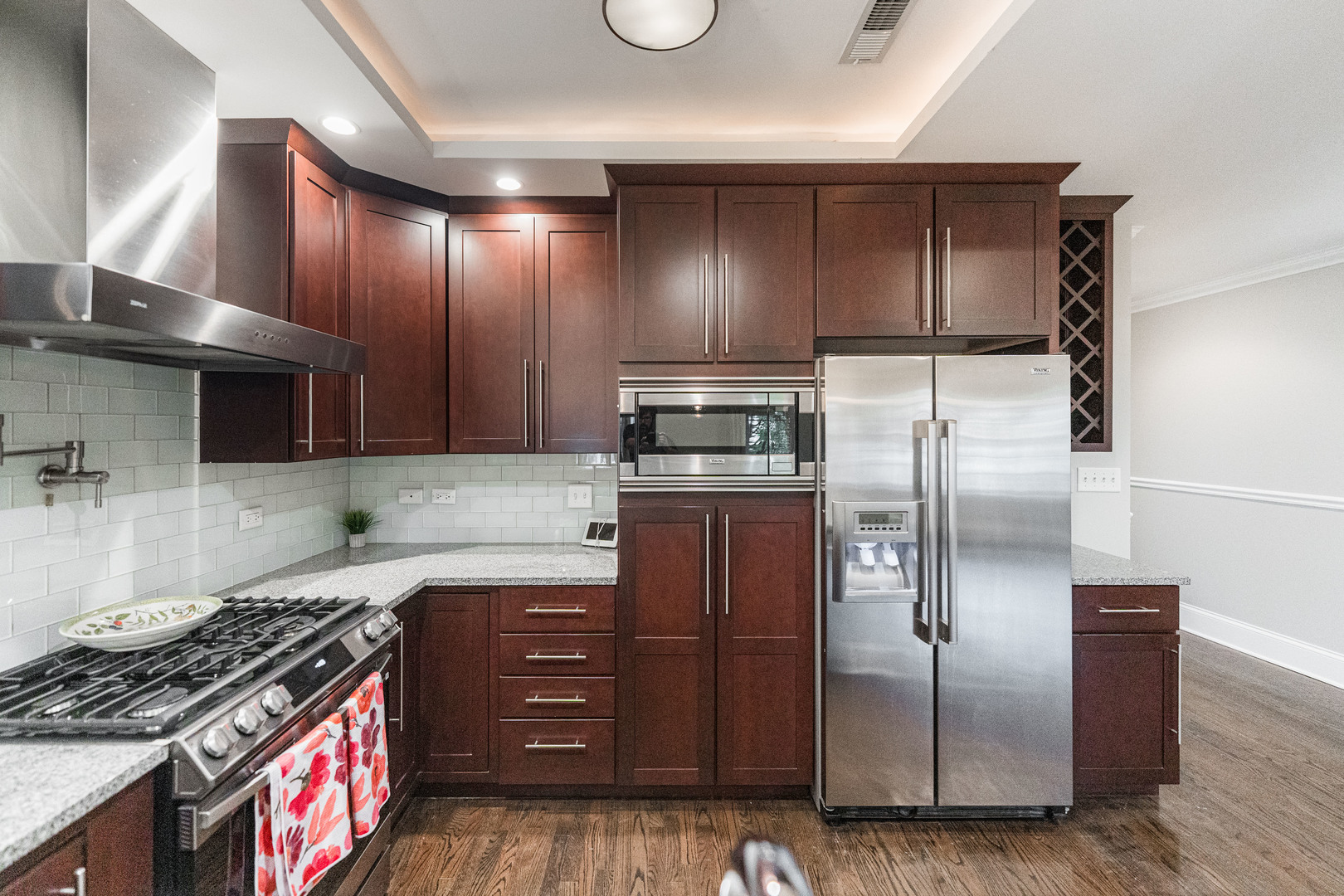 6337 N Magnolia Avenue #2, Chicago, IL 60660
