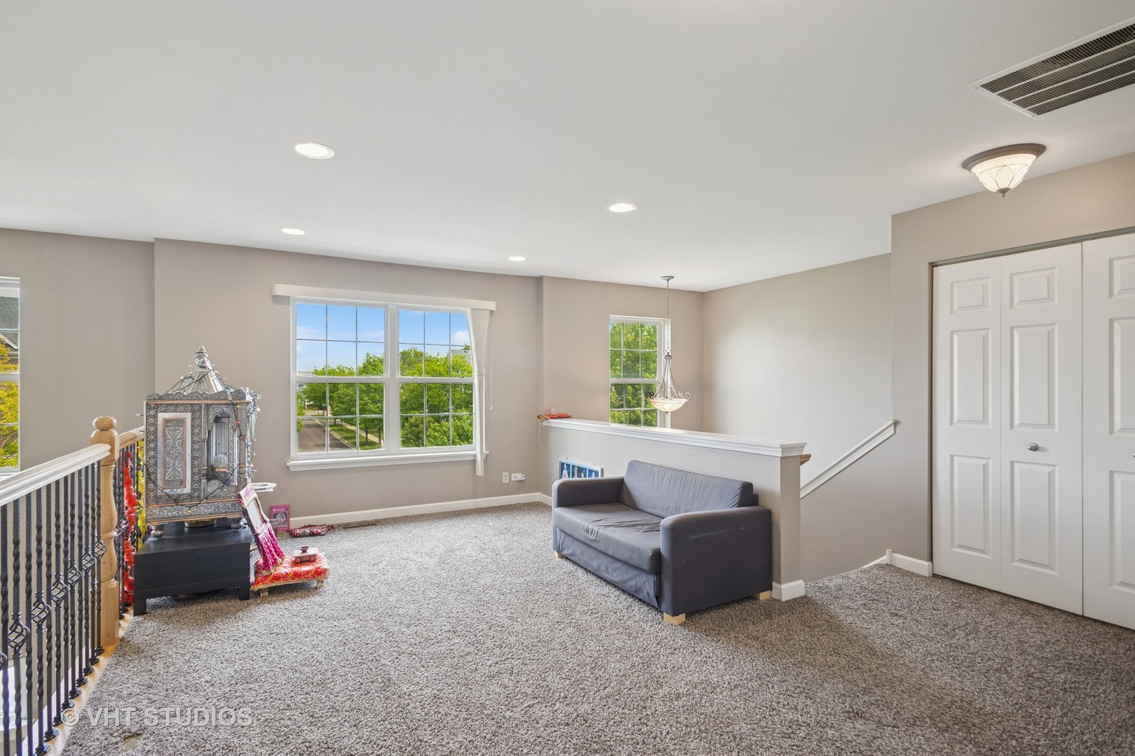 1119 Orangery Court, Carol Stream, IL 60188
