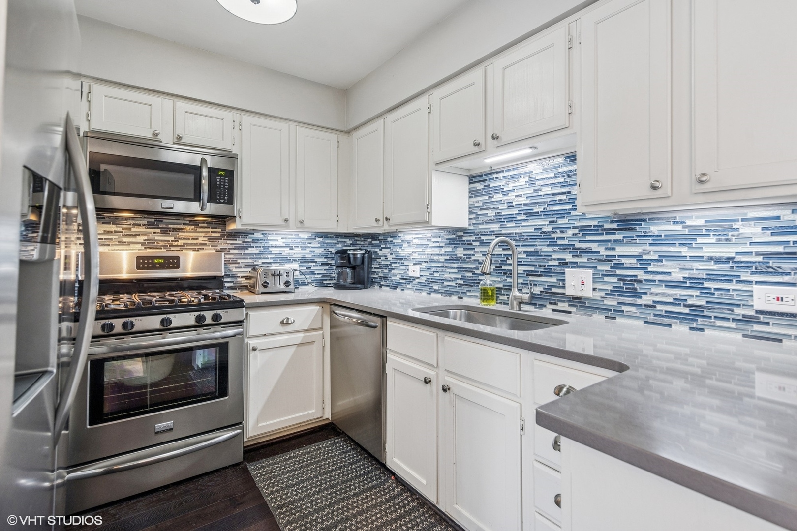 262 W EGGLESTON Avenue #C, Elmhurst, IL 60126