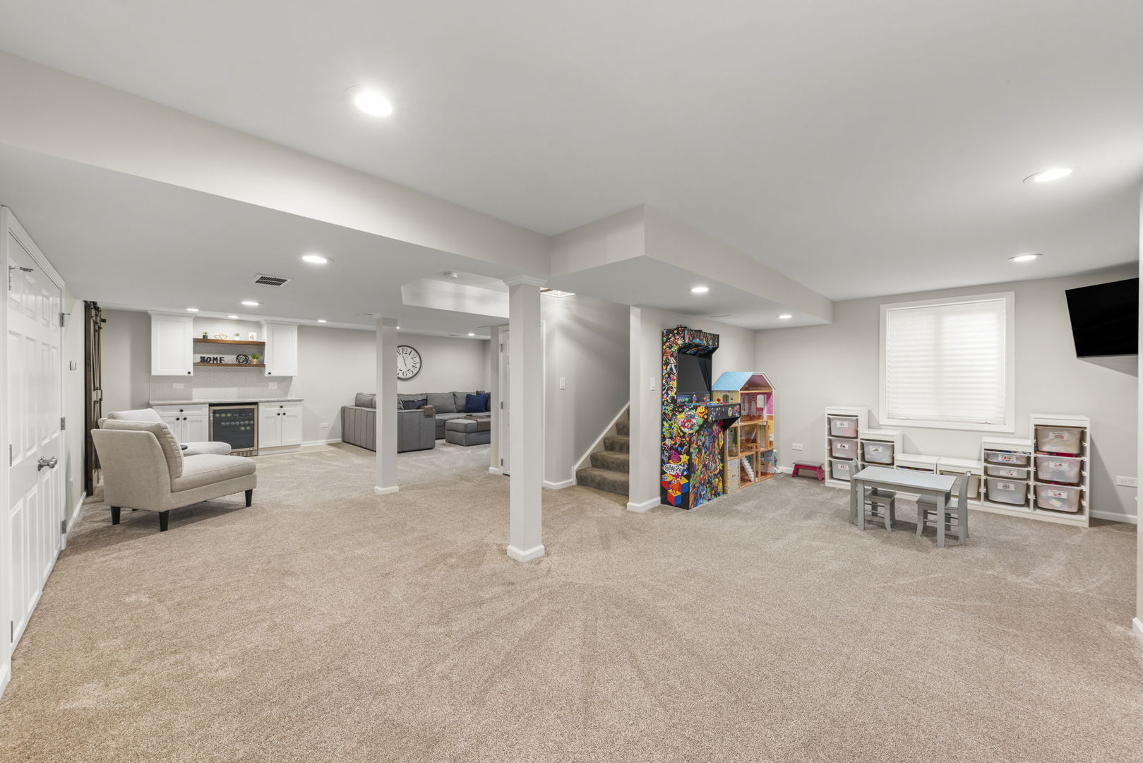401 Manchester Road, Oswego, IL 60543