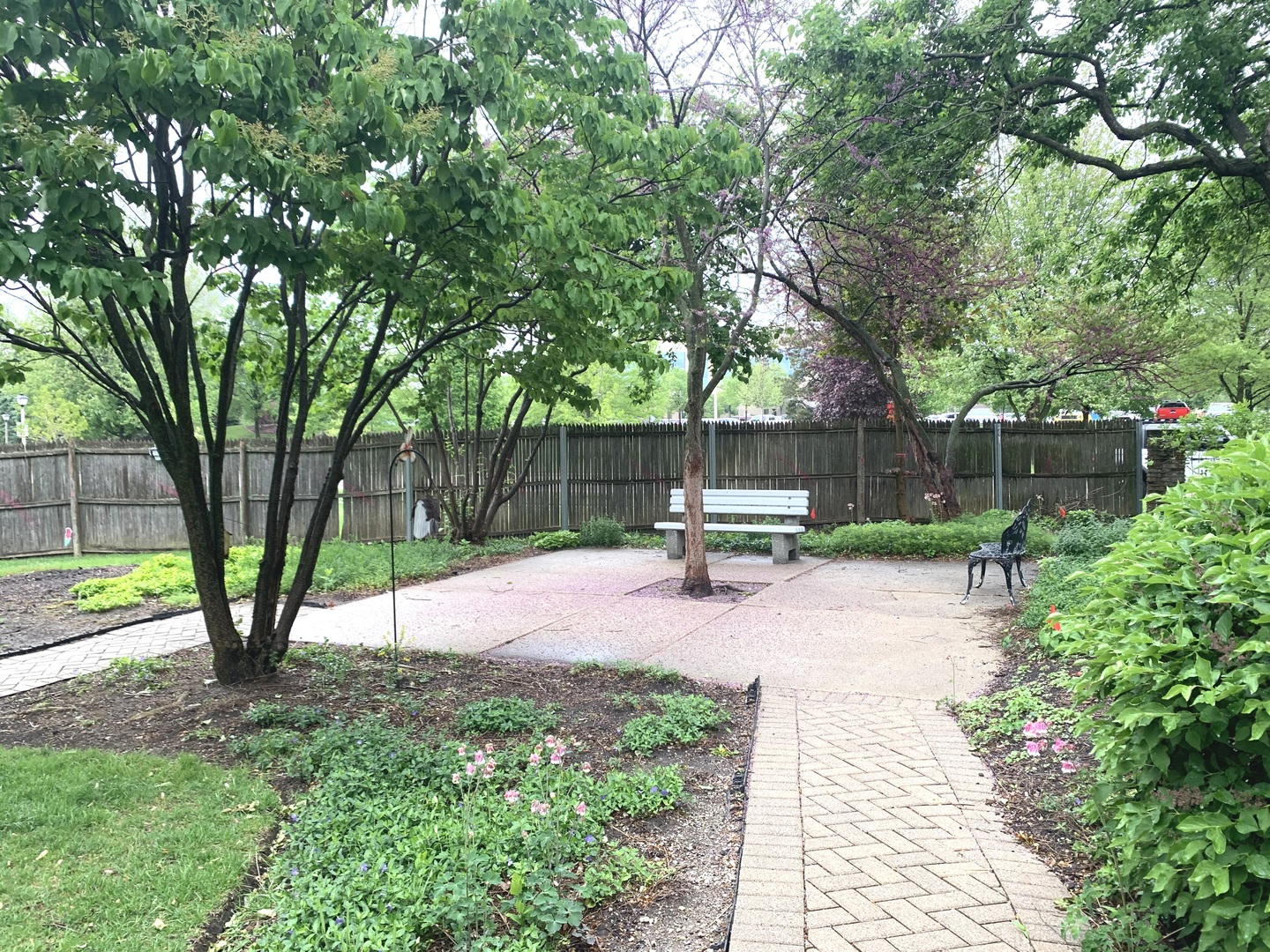 727 Garfield Avenue #B, Libertyville, IL 60048