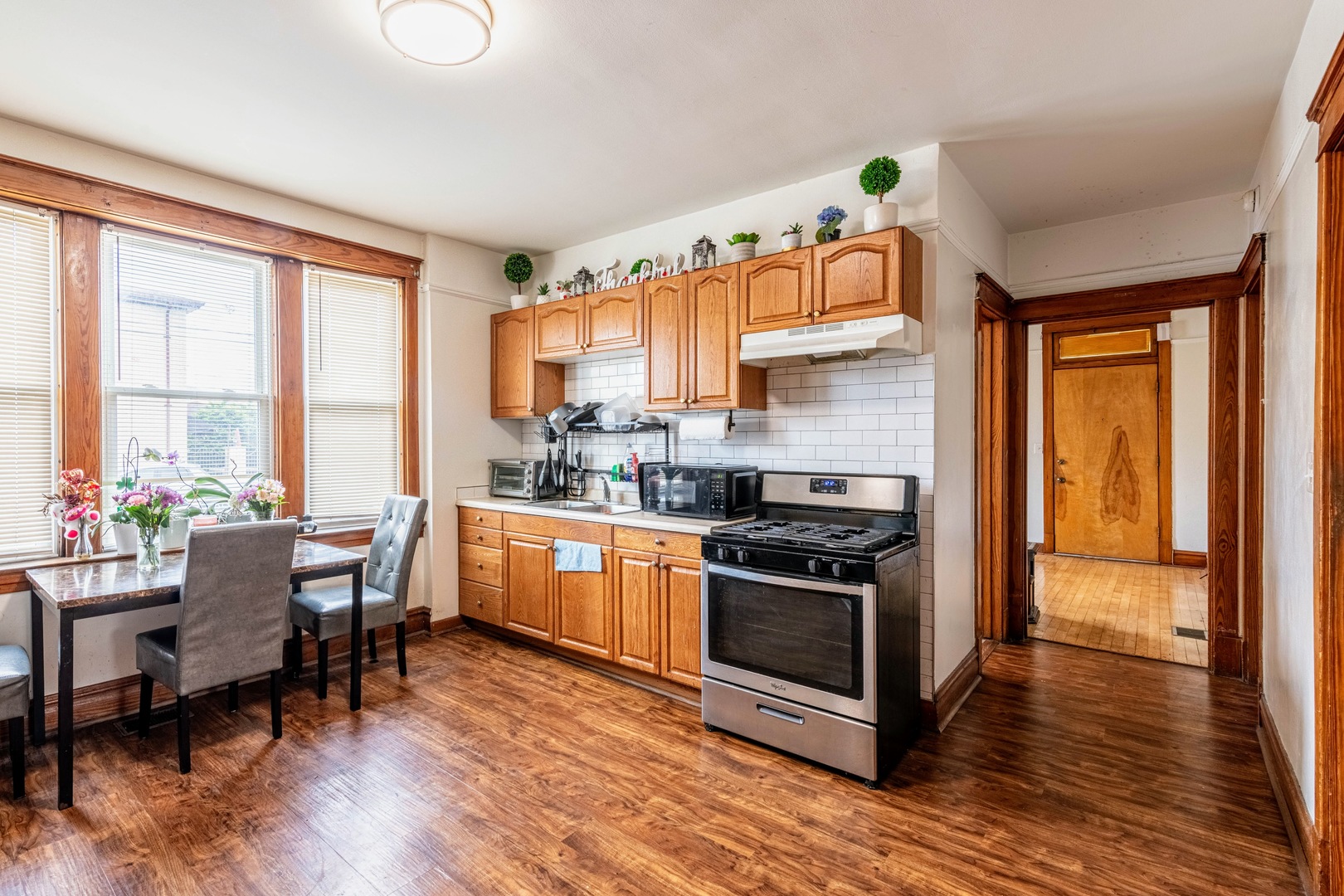 7601 W 60th Place, Summit, IL 60501