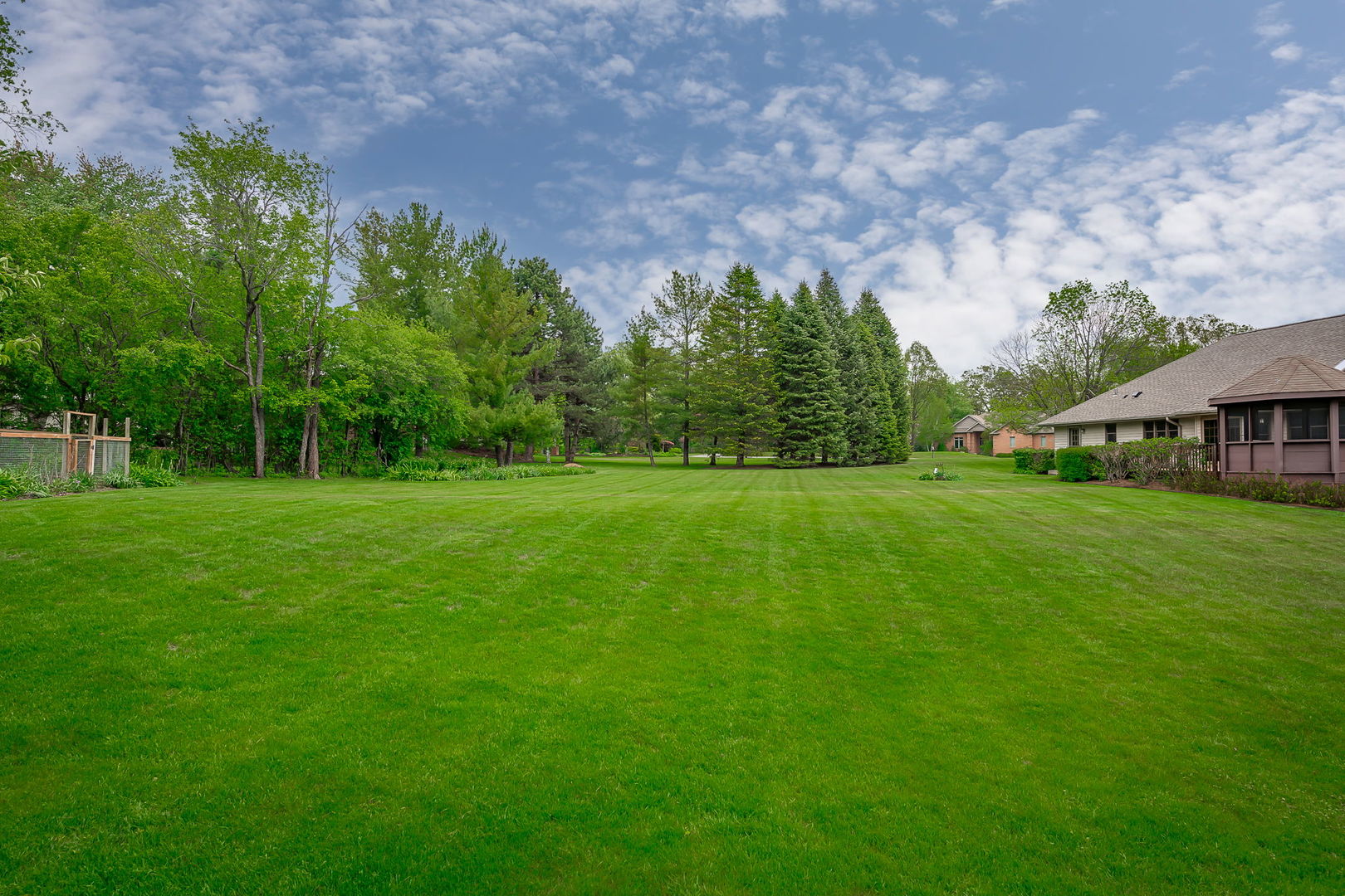 26032 W Laurel Court, Wauconda, IL 60084