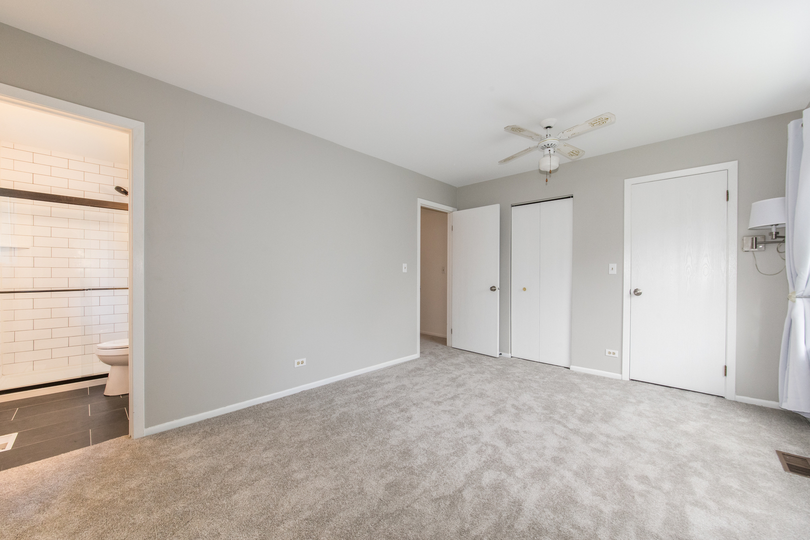 2060 Navarone Drive, Naperville, IL 60565