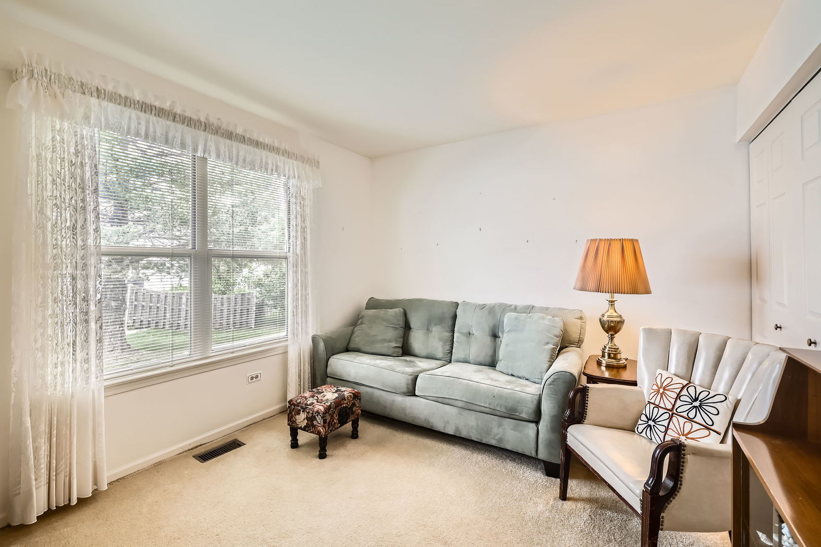 1232 Sumac Trail, Hoffman Estates, IL 60192