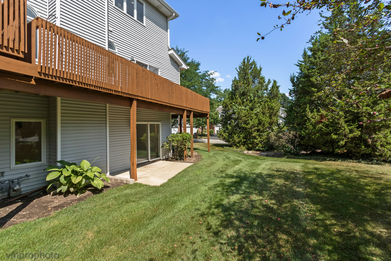 231 CHARLOTTE Court #231, Cary, IL 60013