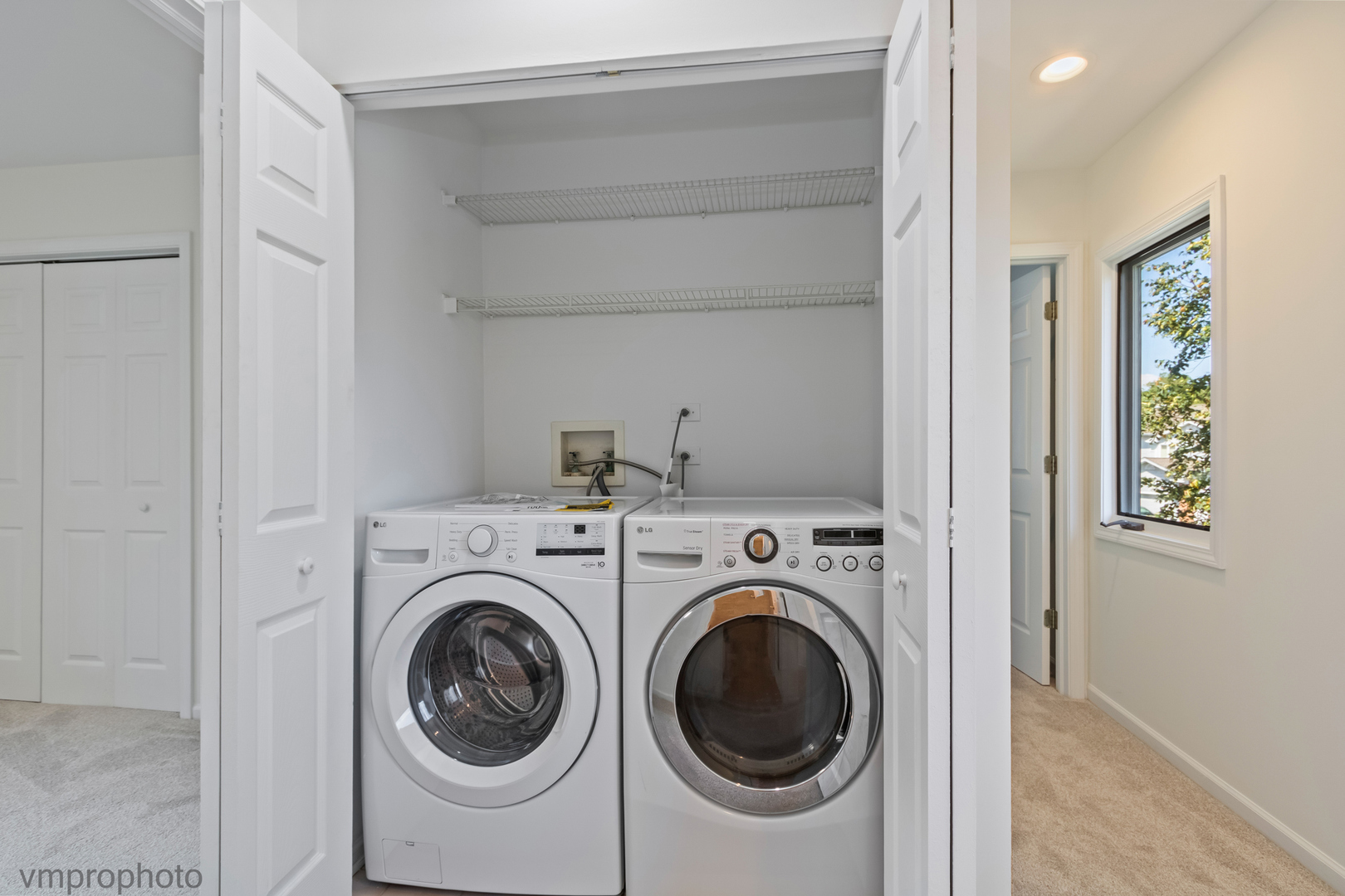 231 CHARLOTTE Court #231, Cary, IL 60013