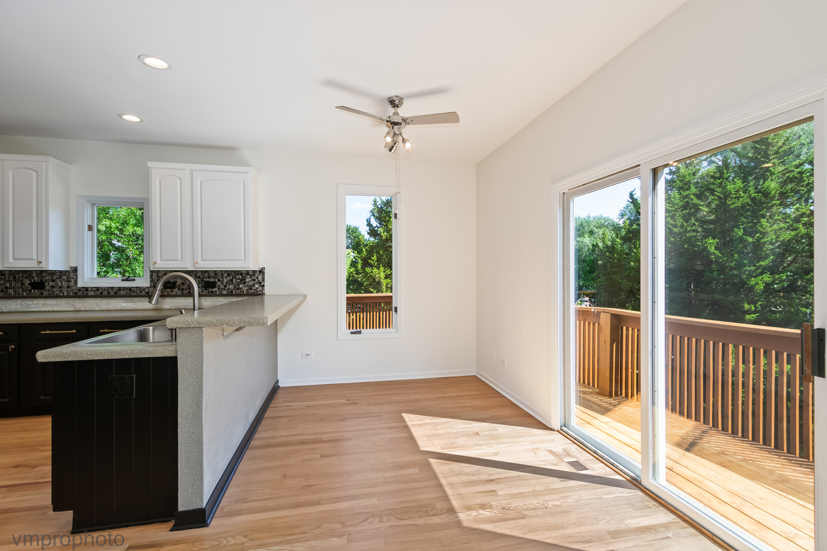 231 CHARLOTTE Court #231, Cary, IL 60013