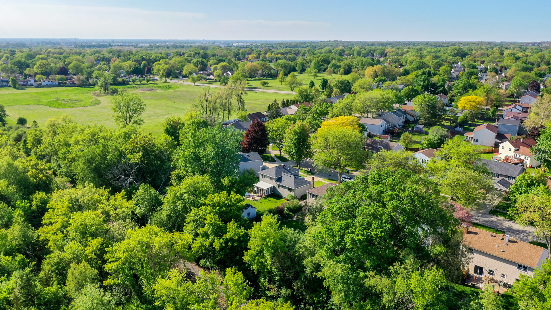 1218 S Appletree Lane, Bartlett, IL 60103