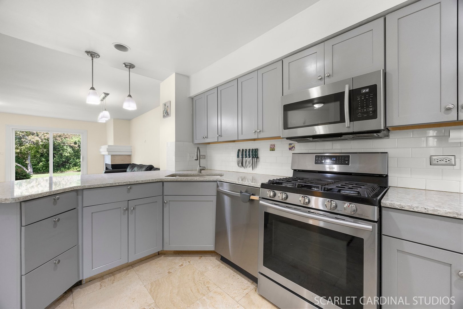 105 Concord Lane, Carol Stream, IL 60188
