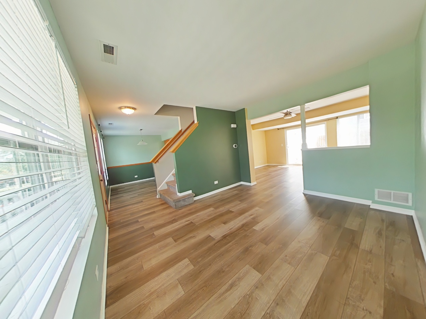 592 Four Seasons Boulevard, Aurora, IL 60504
