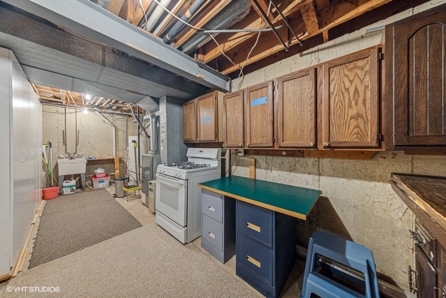 6531 Deerpath Court, Lisle, IL 60532