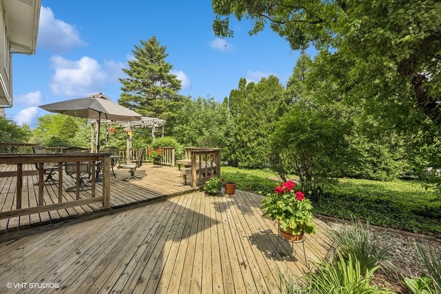 6531 Deerpath Court, Lisle, IL 60532