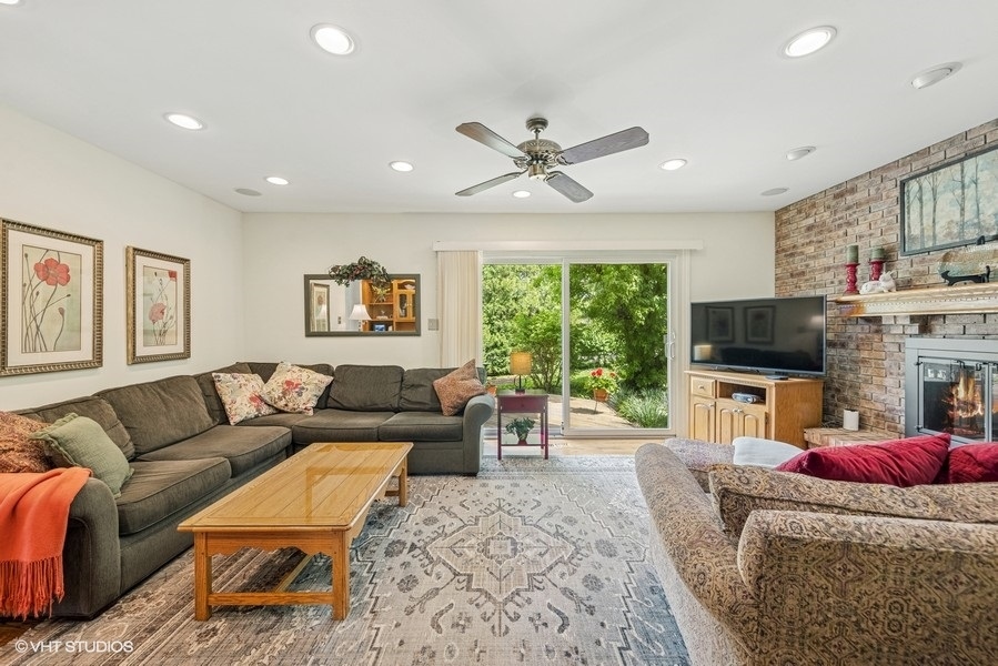 6531 Deerpath Court, Lisle, IL 60532