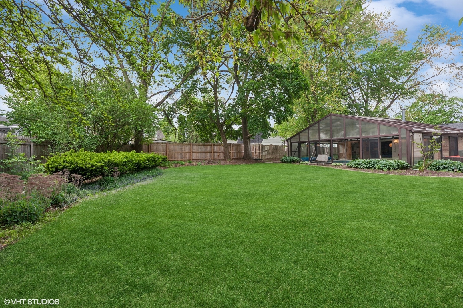 25 S Lincoln Avenue, Geneva, IL 60134