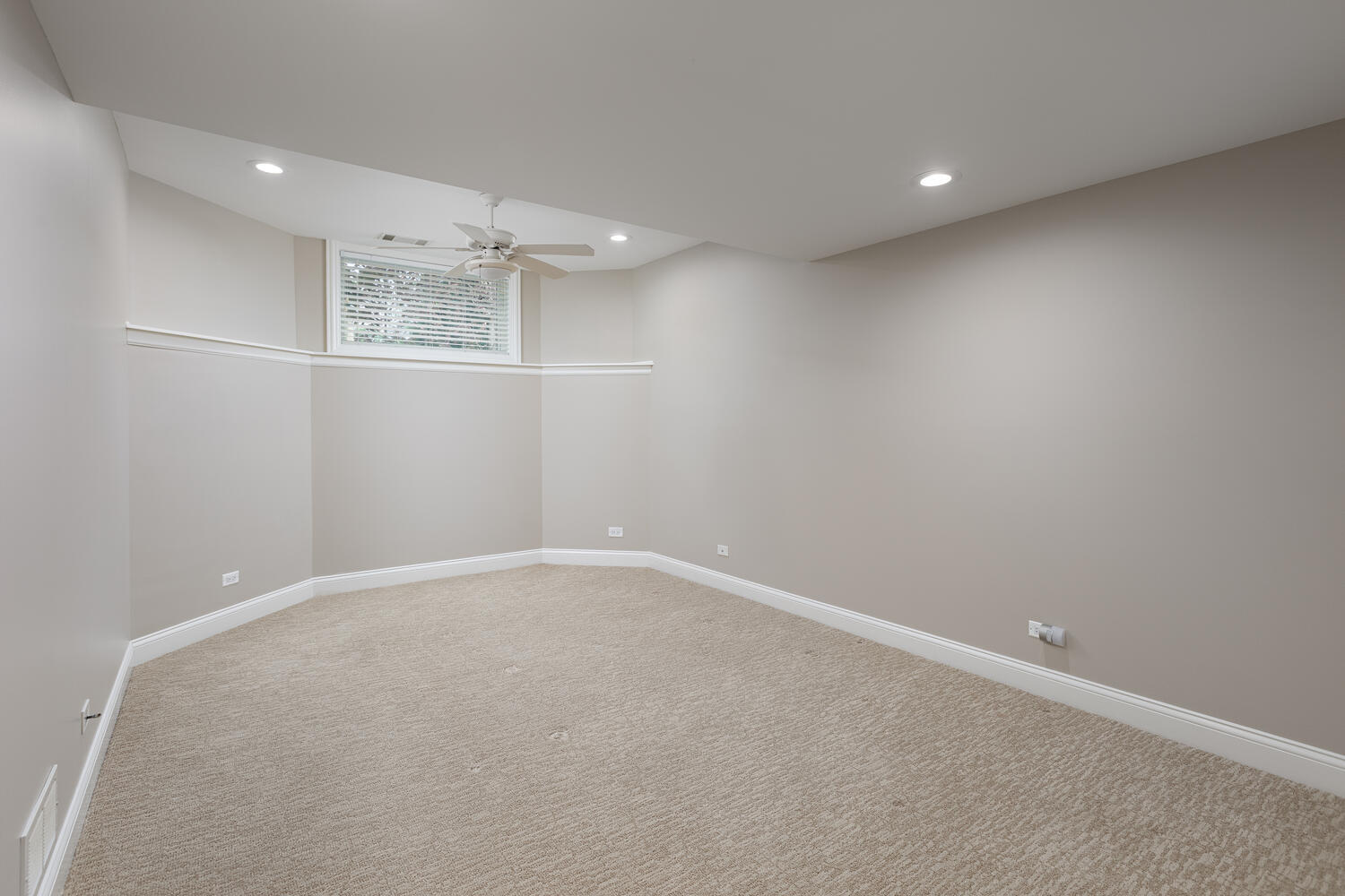 1046 Sylvan Circle, Naperville, IL 60540