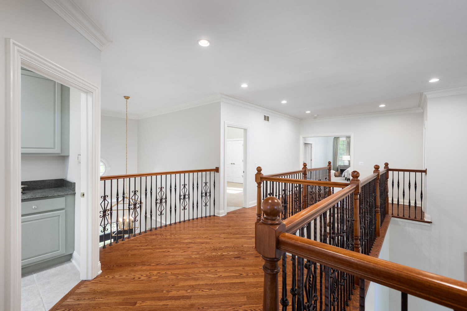 1046 Sylvan Circle, Naperville, IL 60540