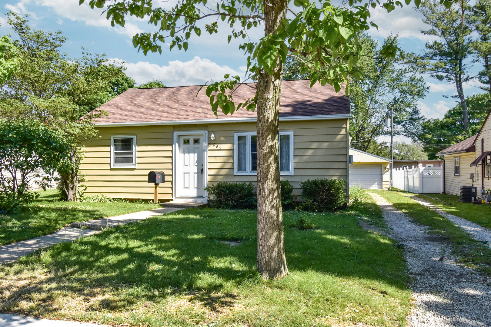 803 E Kathryn Street, Pontiac, IL 61764