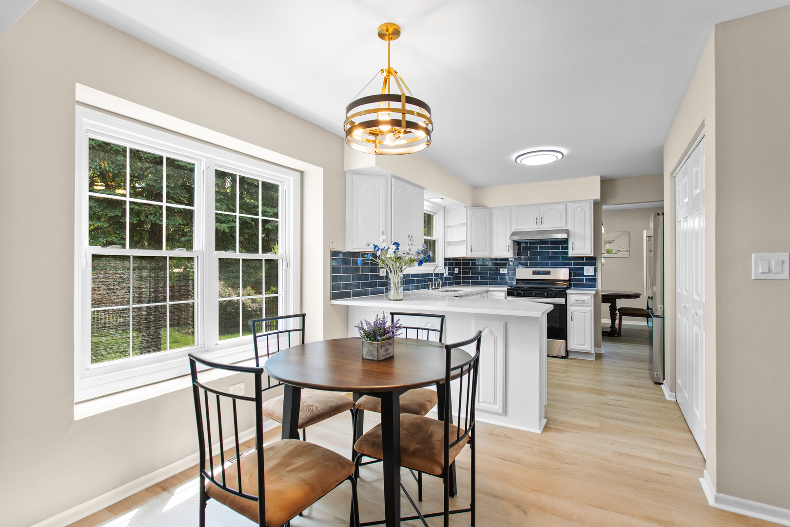 10s241 Wallace Drive, Downers Grove, IL 60516