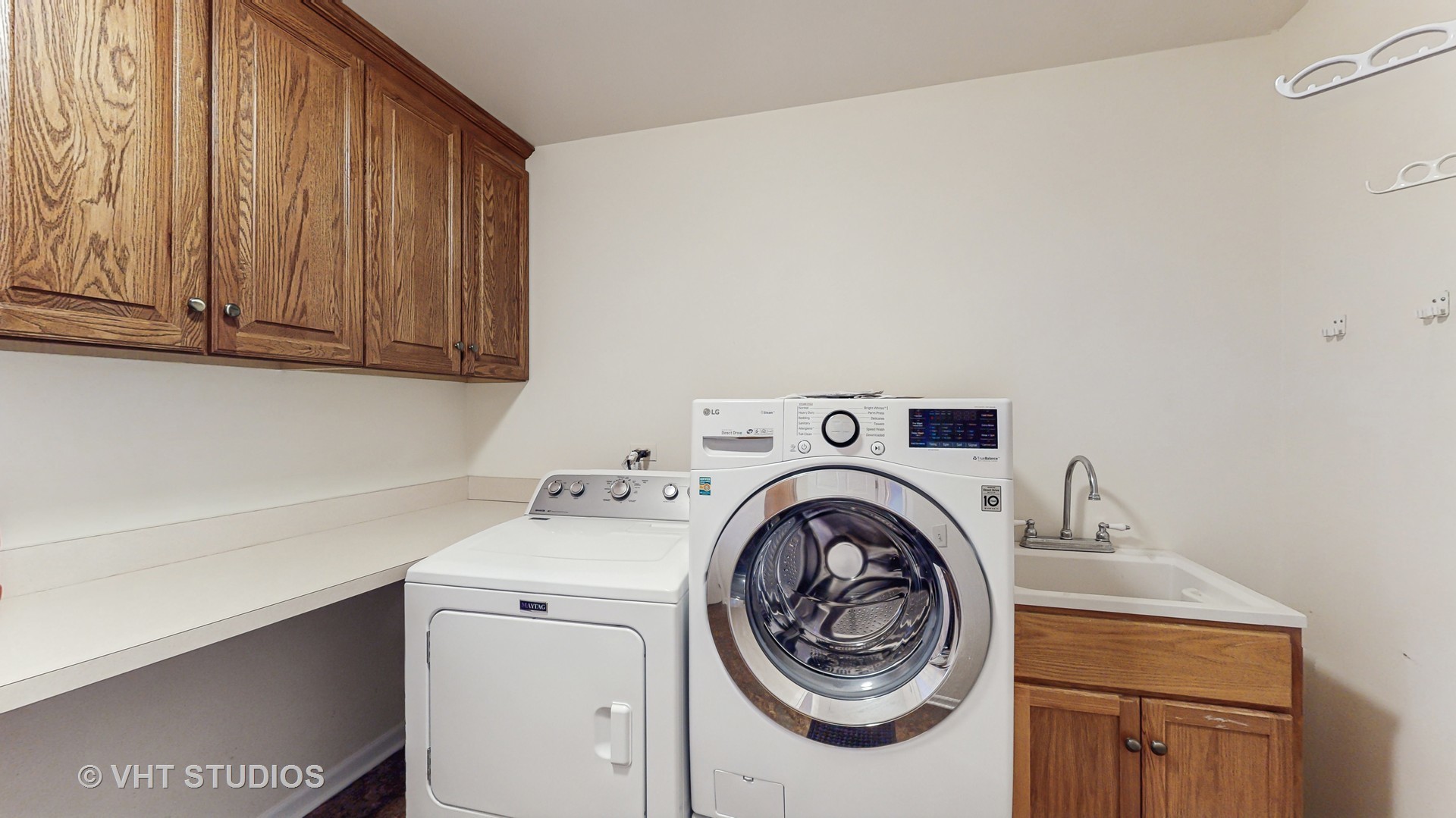 3904 Sarazen Court, Woodridge, IL 60517