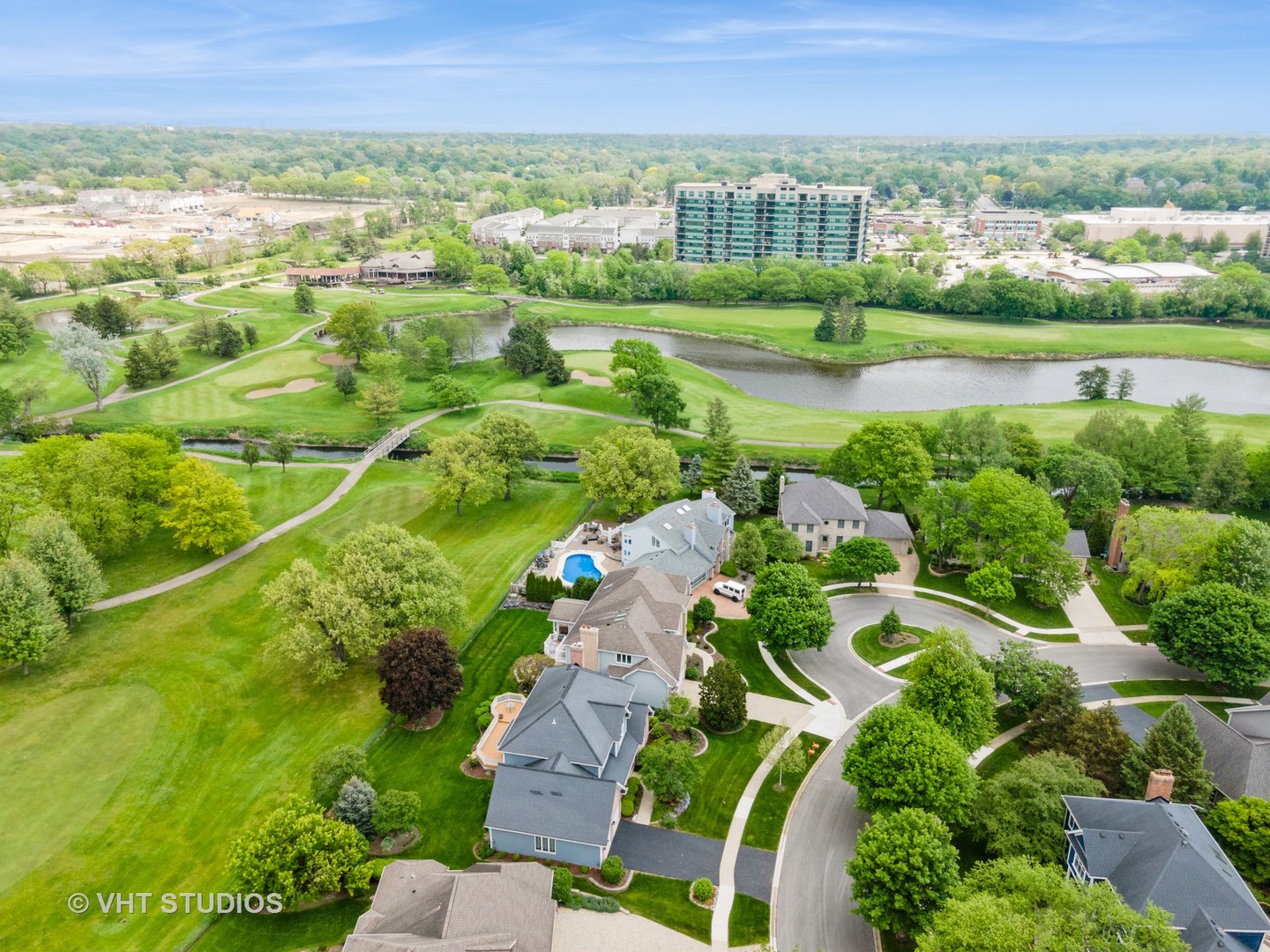 3904 Sarazen Court, Woodridge, IL 60517